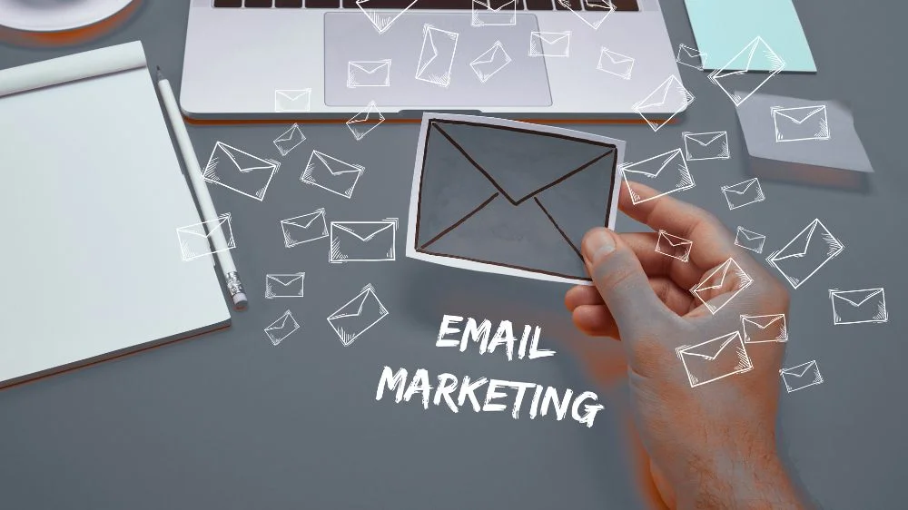 خدمة التسويق عبر البريد الإلكتروني 